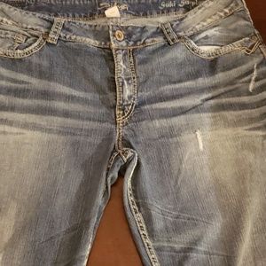 Silver Jean's Distressed